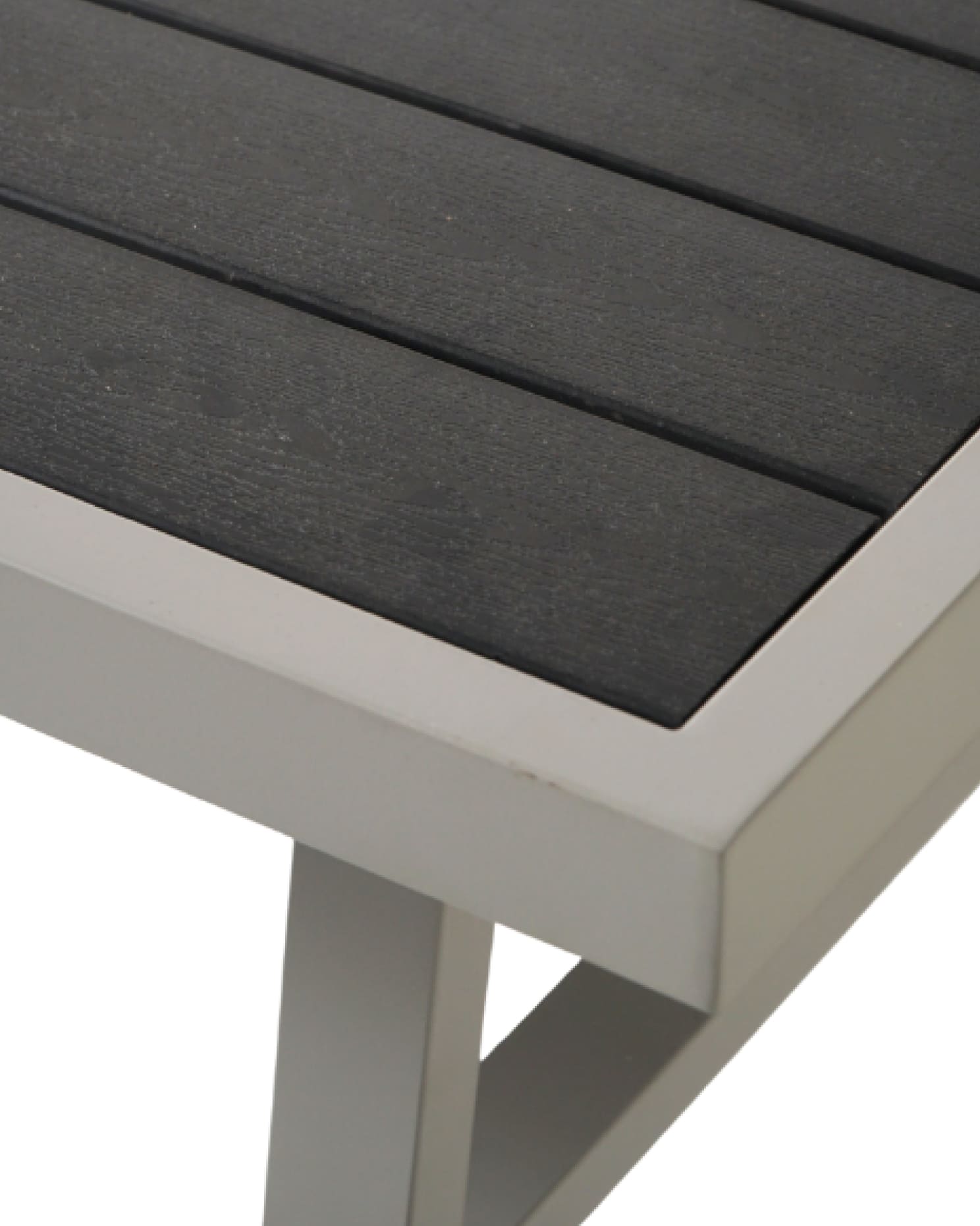 METRO LINE  TABLE - 4