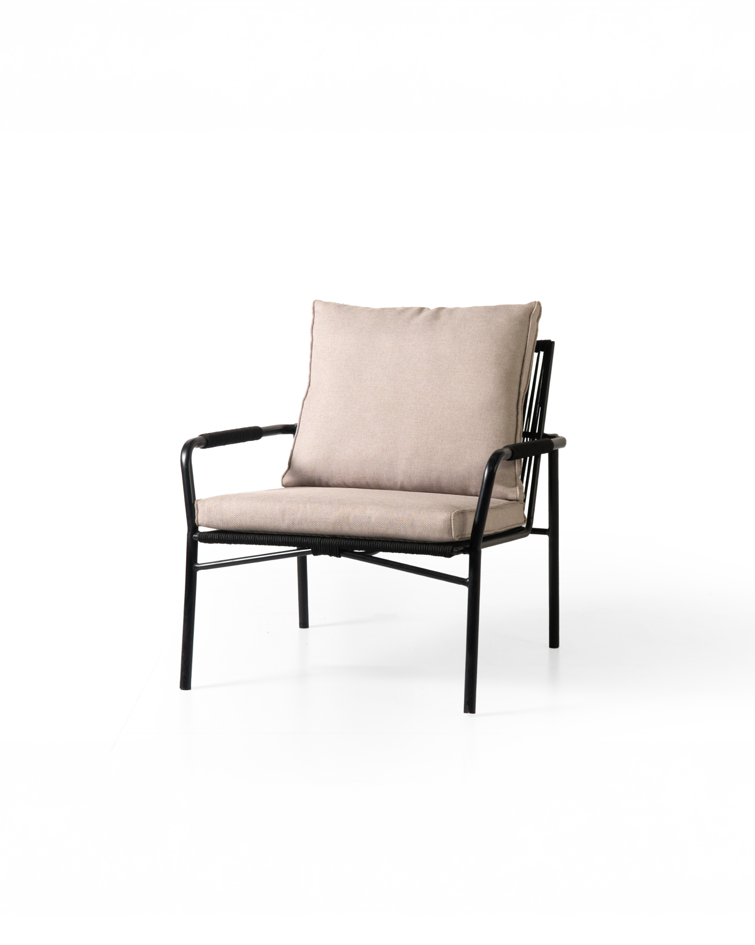 NOVALITE LOUNGE CHAIR